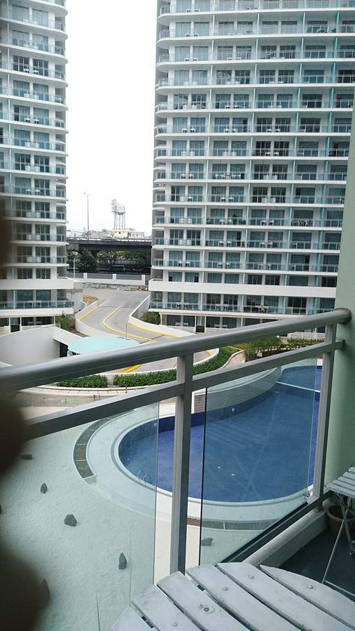 Azure C7 Balcony, Wifi, Near Mall Airport Manila Exterior foto