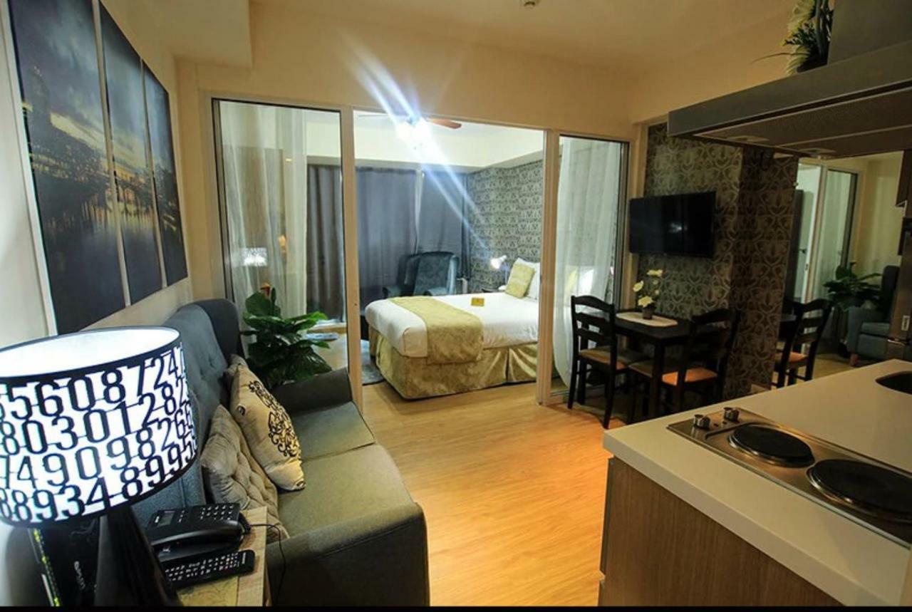 Azure C7 Balcony, Wifi, Near Mall Airport Manila Exterior foto